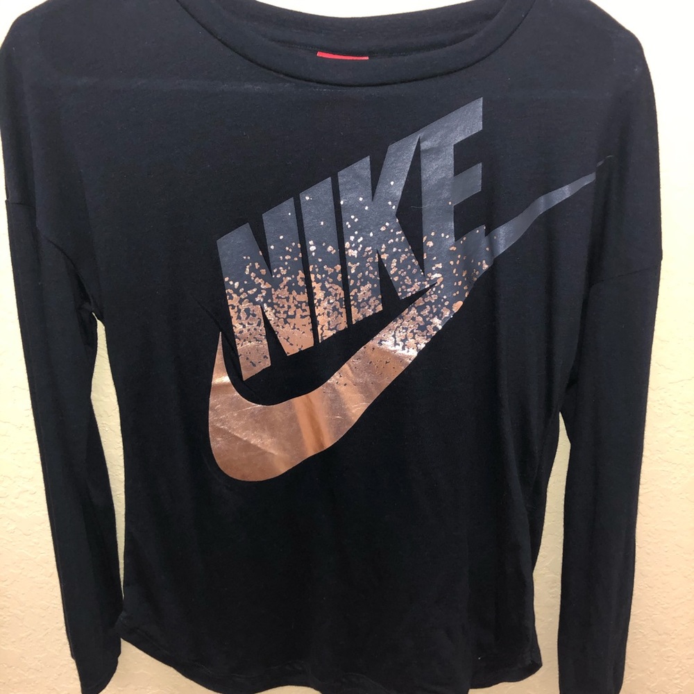 Nike long sleeve shirt